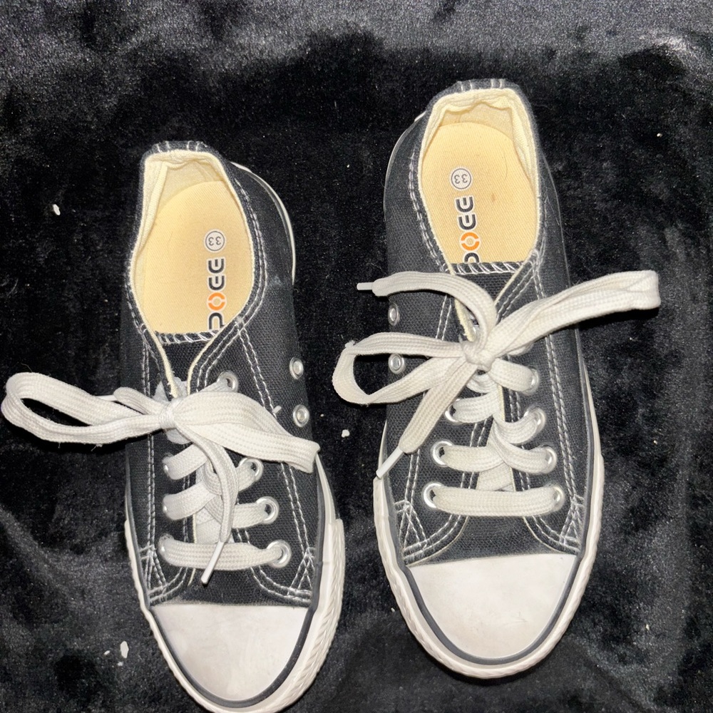 Black Canvas Low-Top Sneakers | Size 33 | Converse-Style Casual Shoes
